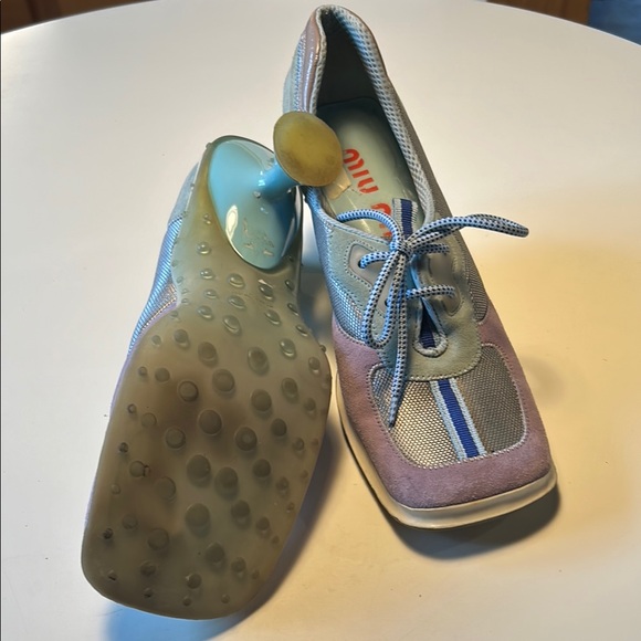 Miu Miu Unique Designer Heeled Sneakers - Picture 5 of 12